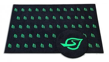 Twinkle Toes rug set front view studio photo
